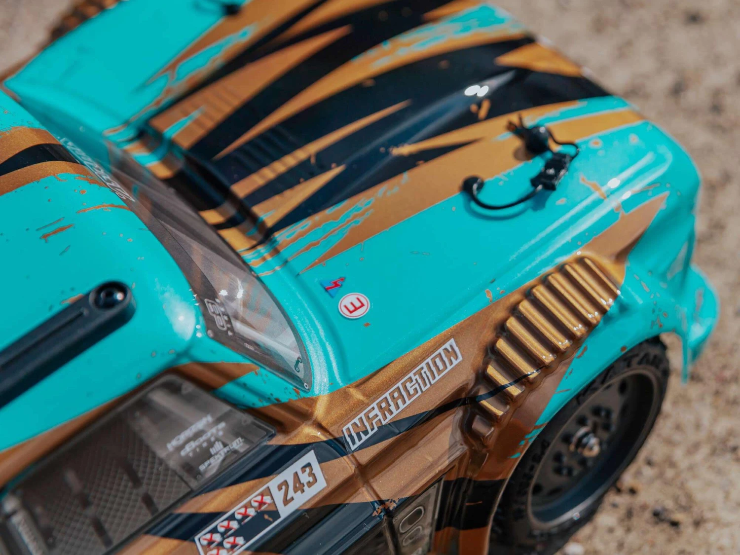 Arrma Infraction 4x4 1/8th Mega Brushed Resto-Mod Truck RTR - Teal/Bronze - Image 5